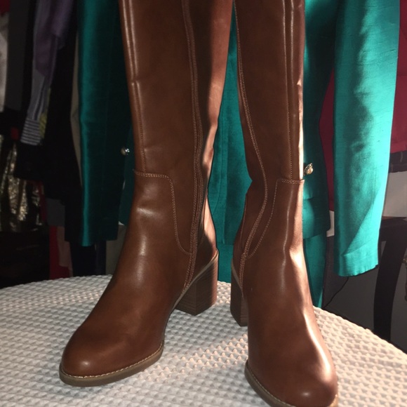 💃💥Sale💥Ladies Faux Leather Brand New Boots - Picture 6 of 8